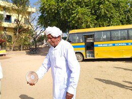 चूरू: 'उम्र बस एक नंबर है', 93 की उम्र में भी ट्रैक पर दौड़ते हनुमानराम; पुनिया परिवार एथलेटिक्स में बना मिसाल