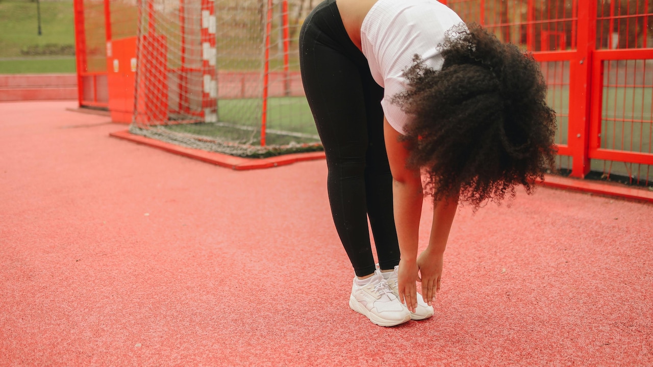 Why Leggings Roll Down When Sitting, And Effective Ways To Keep Them Up