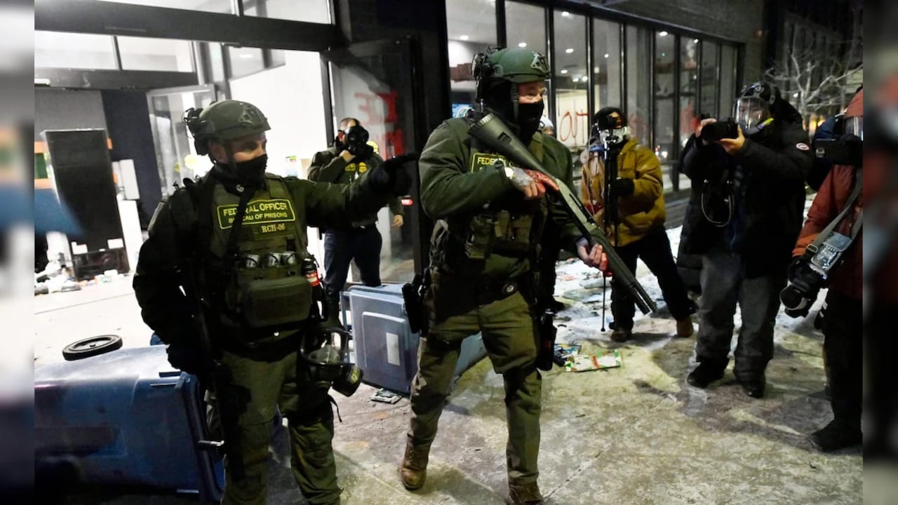 US Citizen Injured After Immigration Agents Tried To Mistakenly Detain Him
