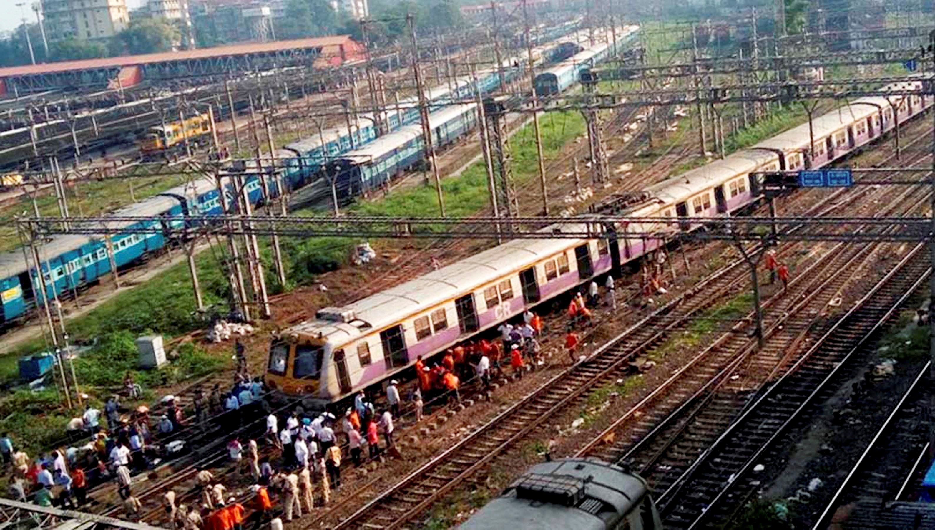 Eight People Died Every Day On Mumbai&rsquo;s Suburban Railway In 2017&ndash;And That&rsquo;s The Good News