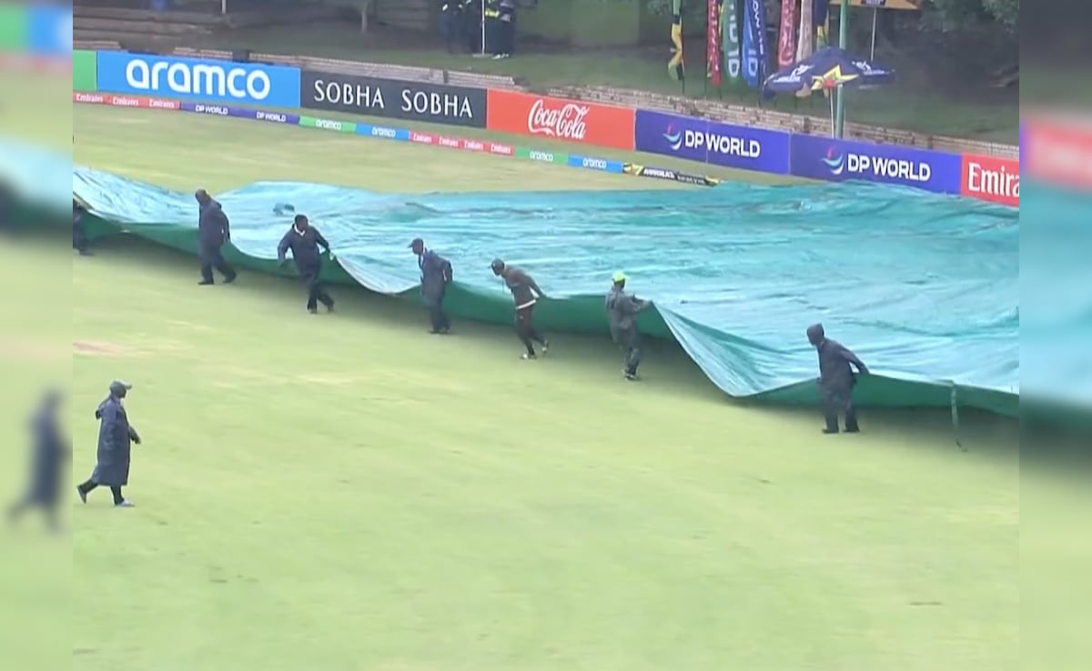 IND vs BAN U19 World Cup LIVE Score: बारिश ने दस्तक, खेल रुका, जानें टीम इंडिया का क्या है हाल