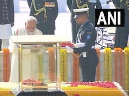 Breaking News Live: प्रधानमंत्री नरेंद्र मोदी ने महात्मा गांधी की 78वीं पुण्यतिथि पर राजघाट पर दी श्रद्धांजलि