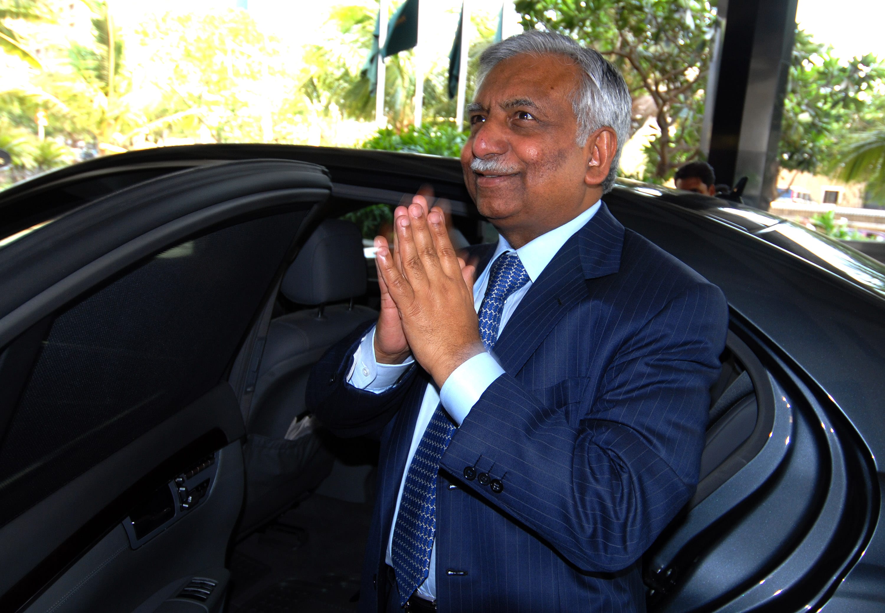 Naresh Goyal Pledges Half Of His Stake In Jet Airways