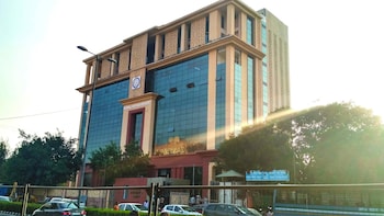 NBCC Q1 Results: Profit Rises 17% As Margins Expand; Revenue Declines