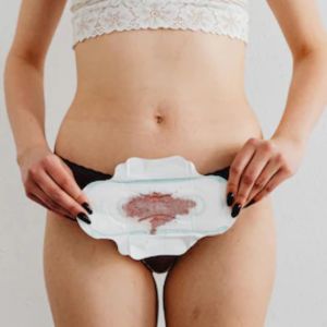 The Modern Period Kit: 5 Essentials That Support Better Menstrual Health