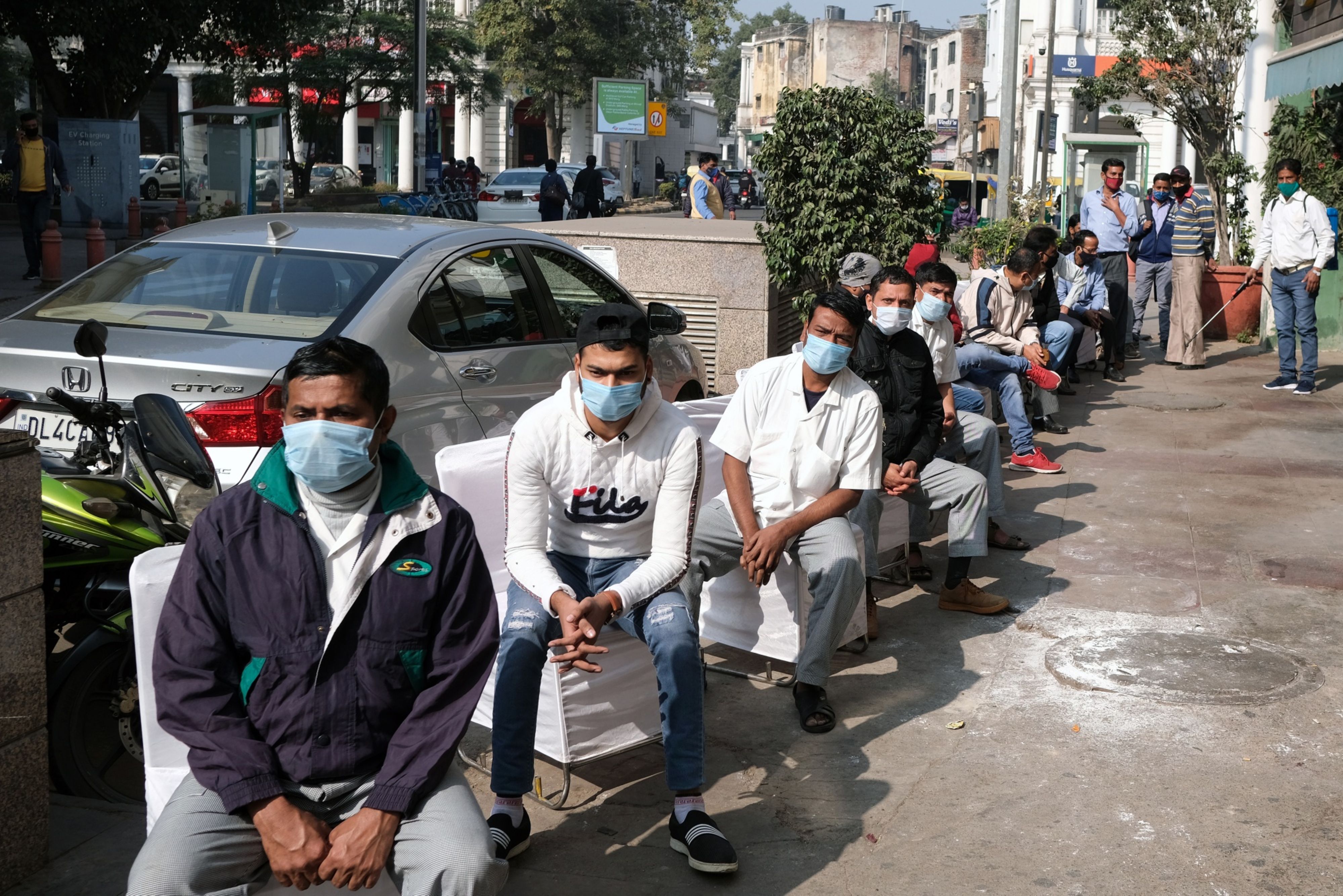 Coronavirus India Updates:  New Cases Fall Below 20,000; Lowest Since July 2