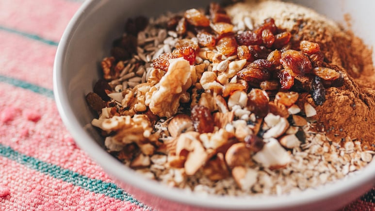 दिल की सुरक्षा और कोलेस्ट्रॉल बैलेंस के लिए आज से ही खाना शुरू कर दें ये सुपरफूड, 2 दिन में नज़र आएगा फर्क