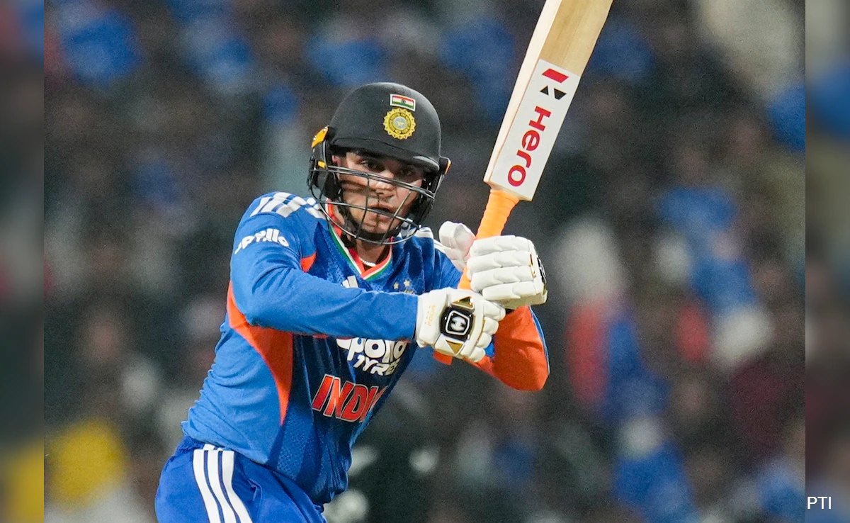 IND vs NZ 1st T20I: मैन ऑफ़ द मैच बने, फिर भी अभिषेक को युवी से क्यों पड़ेगी डांट, गावस्कर ने खोला राज़