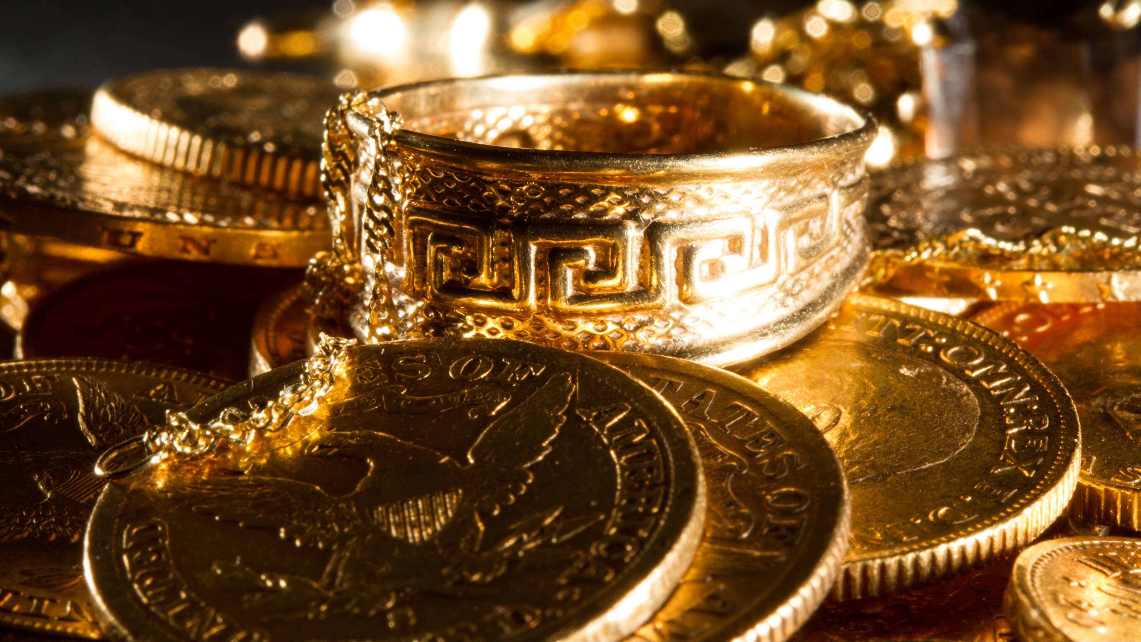 Gold Futures Reach New Peak As Fed Sticks To Three Rate Cuts Forecast