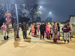 Chhattisgarh: स्कूल शिक्षा मंत्री के बंगले के बाहर प्रदर्शन, SC के आदेश के बावजूद टीचर भर्ती न करने का आरोप