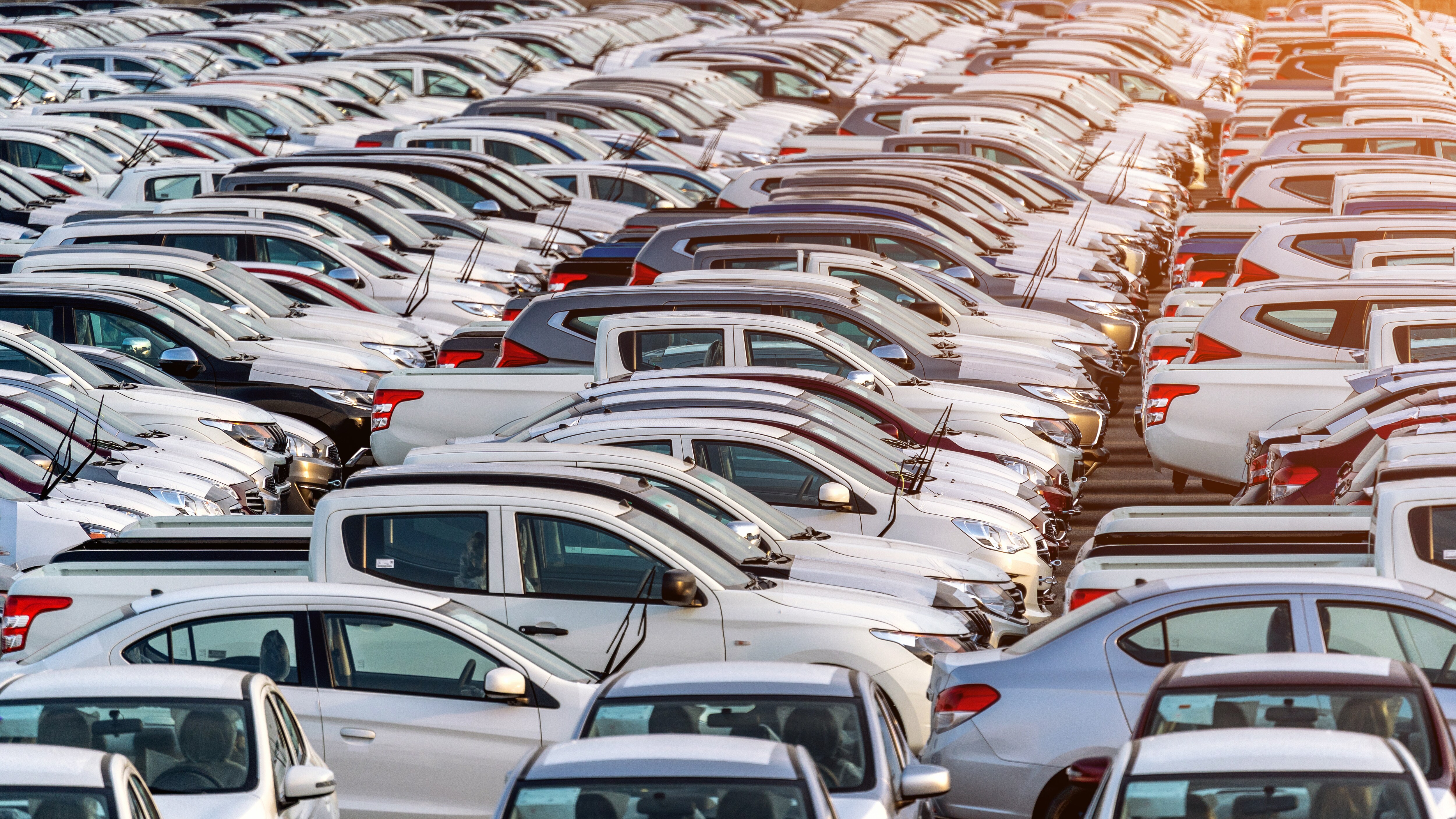 Passenger Vehicle Sales Hit 10.39 Lakh In FY26Q2; Maharashtra Leads With 1.32 Lakh Units
