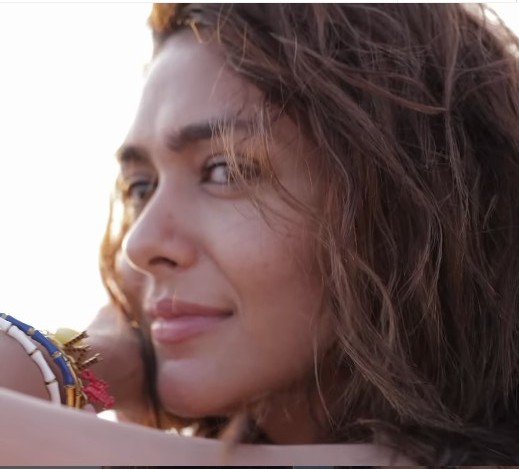 धनुष से शादी की अफवाहों के बीच मृणाल ठाकुर ने शेयर किया पहला पोस्ट, लिखा- अनशेकन हूं