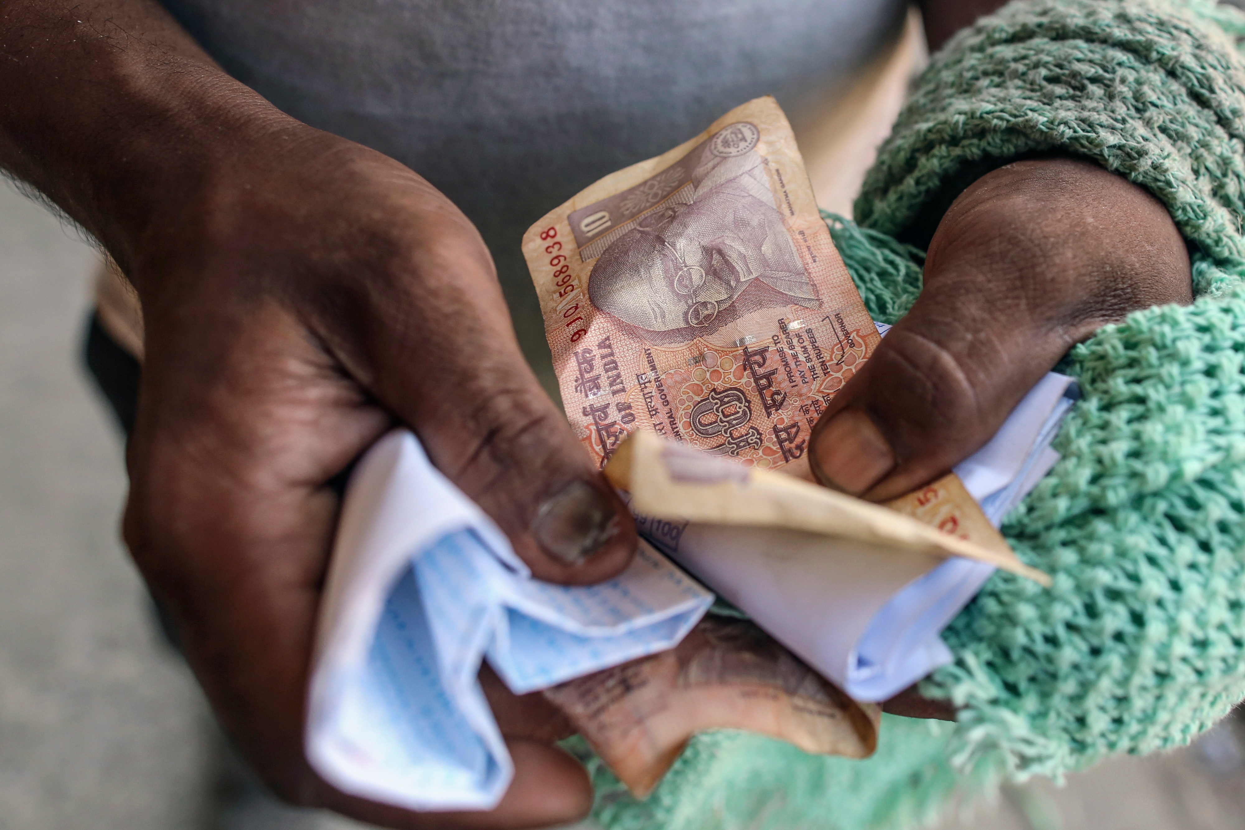 India Inks Pact With Iran To Pay For Crude Imports In Rupee