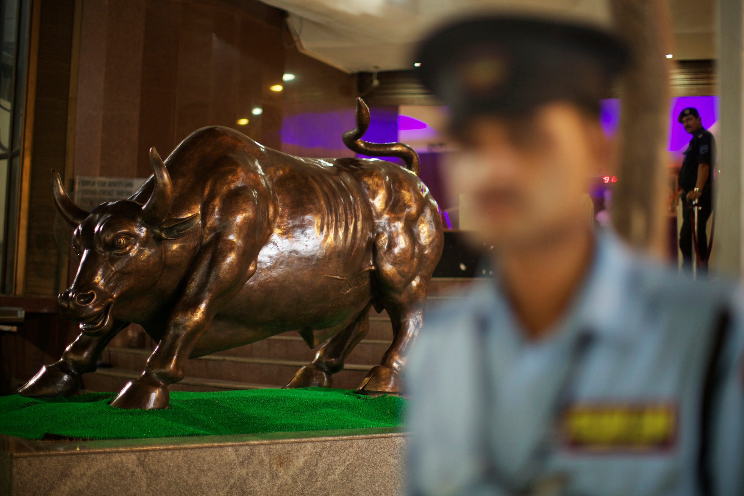 Financials Help Sensex, Nifty End At Record High