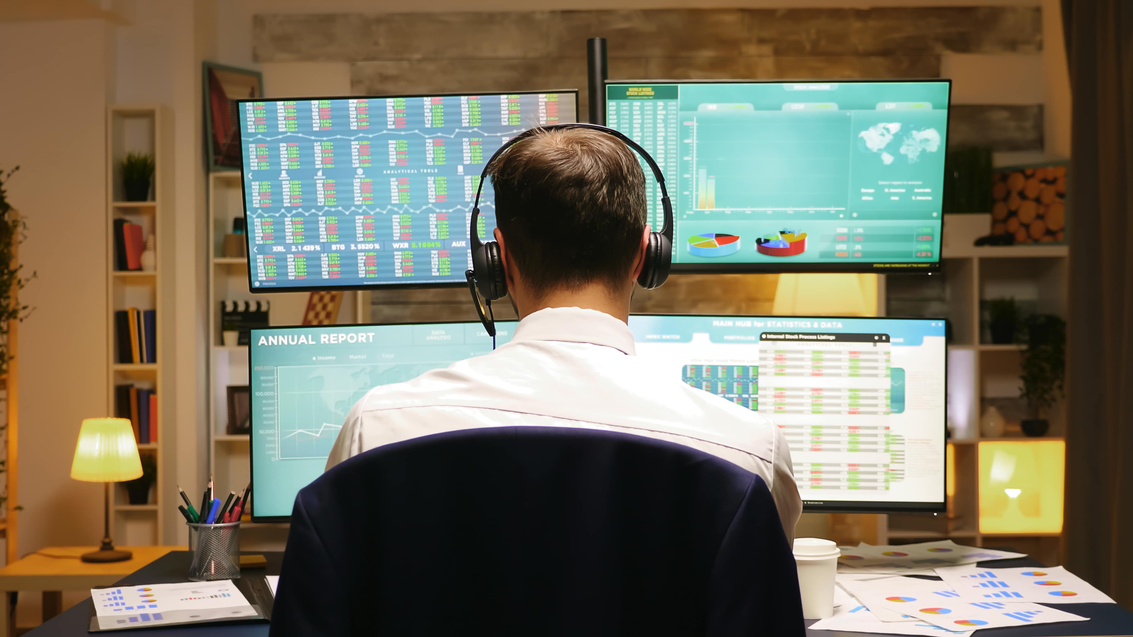 ABB India, Veranda Learning, Diffusion Engineers, Tega Industries, Shoppers Stop&nbsp;Are Buzzing On Dealers' Desk