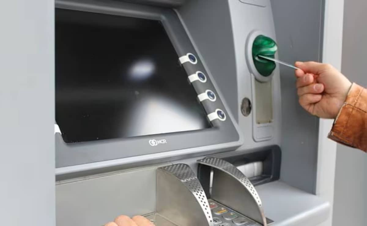 Gujarat Surat atm fraud
