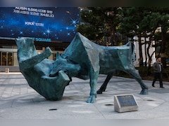 South Korea's Kospi Tops 5,000 As AI Demand Fuels Market Surge