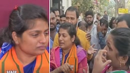 Pune News : अन् पूजा मोरे पत्रकार परिषदेत ढसाढसा रडल्या, म्हणाल्या, "राजकारण घाणेरडं..पण माझ्या बापाने.."