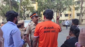 बीएमसी चुनाव: फर्जी वोटिंग रोकने के लिए किसने तैनात किए &lsquo;भगवा गार्ड&rsquo;, पुलिस से हुई नोकझोंक