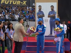 India vs New Zealand LIVE Score, 1st ODI : Rohit Sharma, Virat Kohli Receive Grand Felicitation Mid-Match In Vadodara