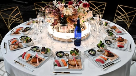 After Critics' Choice Debate, Golden Globes' Meal Gets Internet Talking