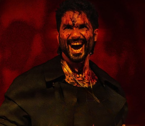 <i>O' Romeo</i>: Shahid Kapoor Unveils Bloody First Look In Vishal Bhardwaj Film