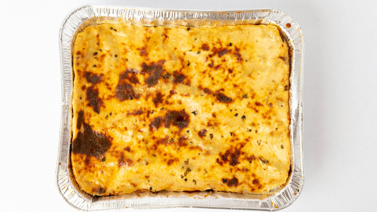 Steel, Insulated Or Glass: Which Casserole Keeps Food Hot The Longest? Steel, Insulated Or Glass: Which Casserole Keeps Food Hot The Longest?