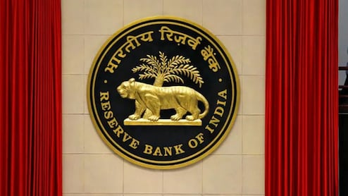RBI Office Attendant Recruitment 2026: रिजर्व बैंक में 10वीं पास के लिए निकली बंपर भर्ती, सैलरी भी मिलेगी तगड़ी
