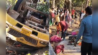 छत्तीसगढ़-झारखंड बॉर्डर पर भीषण सड़क हादसा; अनियंत्रित यात्री बस पलटी, 5 की मौत, कई घायल&nbsp;