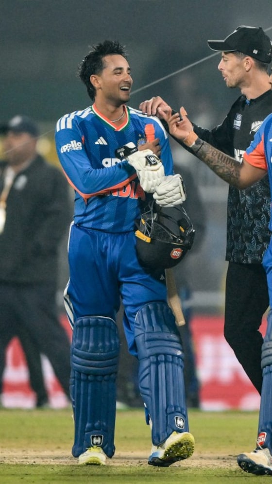 India Match Pakistans World Record