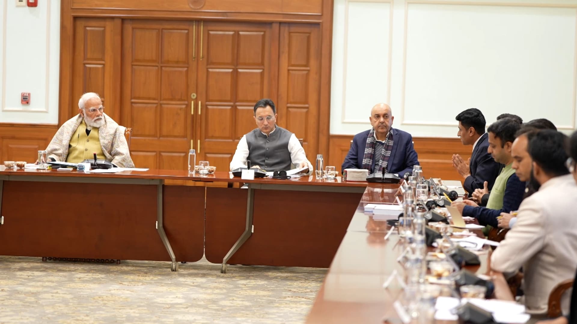 Modi Govt's Big AI Push: PM Meets 12 Indian AI Start-Up CEOs