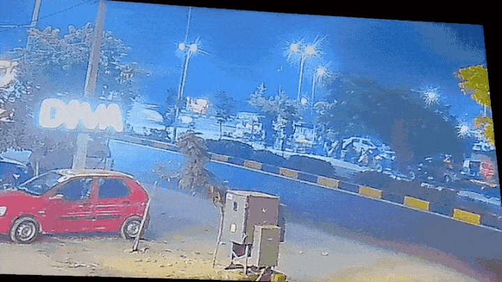 VIDEO: जयपुर में मौत बनकर आई ऑडी, तेज रफ्तार कार ने ढाबे को उड़ा दिया, लोगों को कुचला