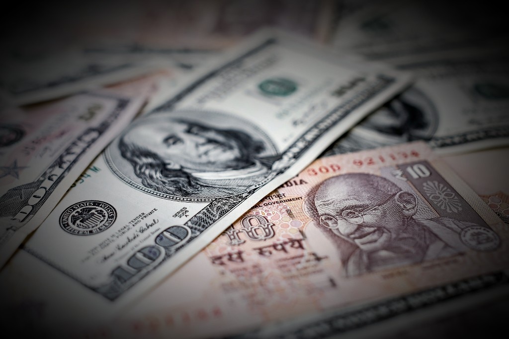 FPIs Sell Shares Worth Rs 1,700 Crore In 4 Sessions
