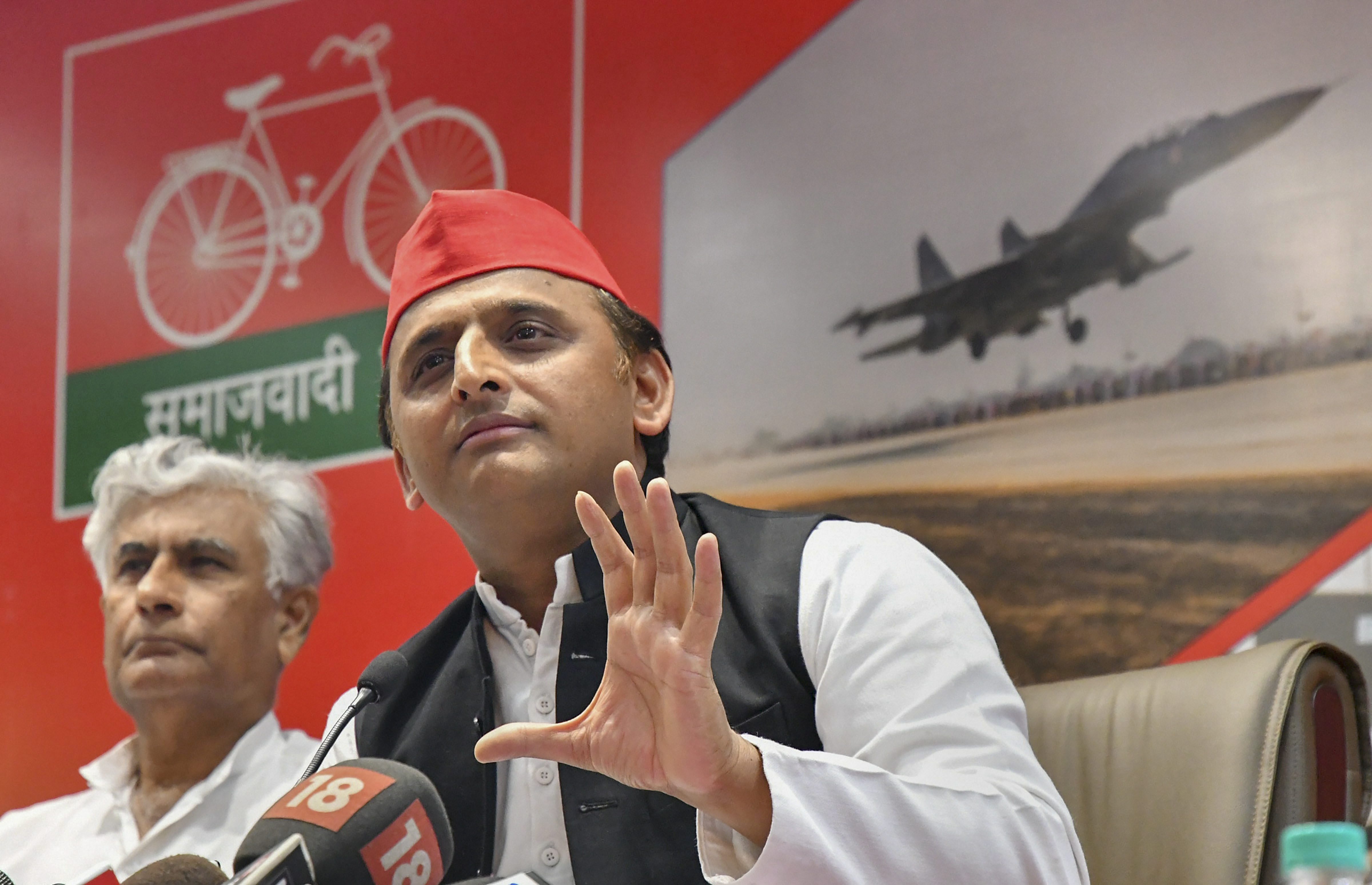 Akhilesh Yadav On Whether Samajwadi Party Backs Rahul Gandhi As Prime Minister