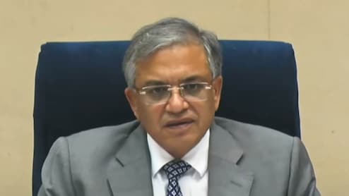 You Can't Talk Like This!': Poll Observer Confronts CEC Gyanesh Kumar, Suspended After Clash