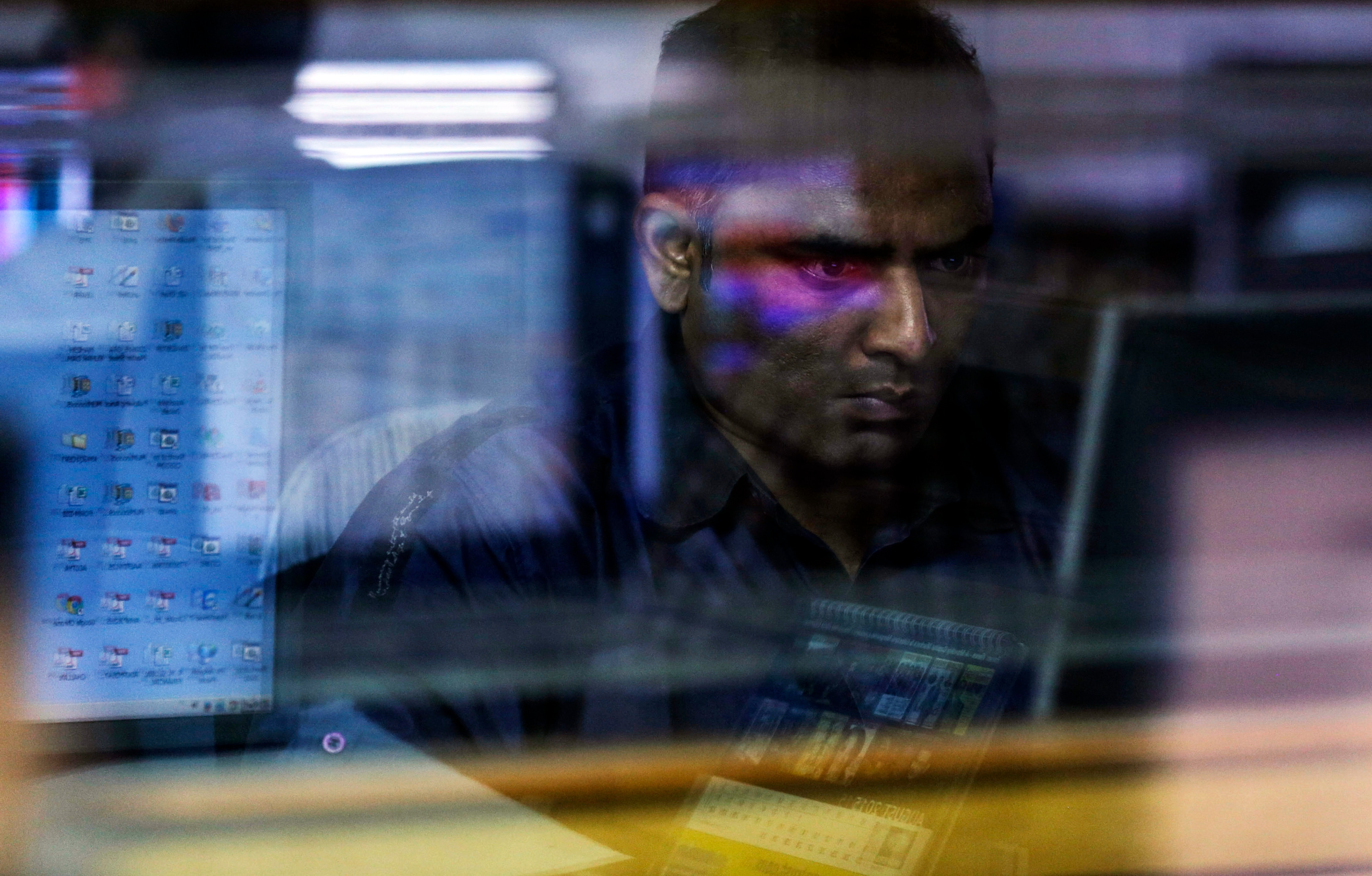 Sensex, Nifty Fall Most Since Brexit; Adani Ports Up 7.8%, Grasim Down 7% Ahead of Results