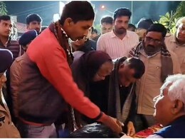 'सरपंच बोलते हैं कि तेरी लाइफ खराब कर दूंगा', जनसुनवाई में मंत्री किरोड़ी लाल मीणा से शख्स ने पूछा- बताइए मैं क्या करूं