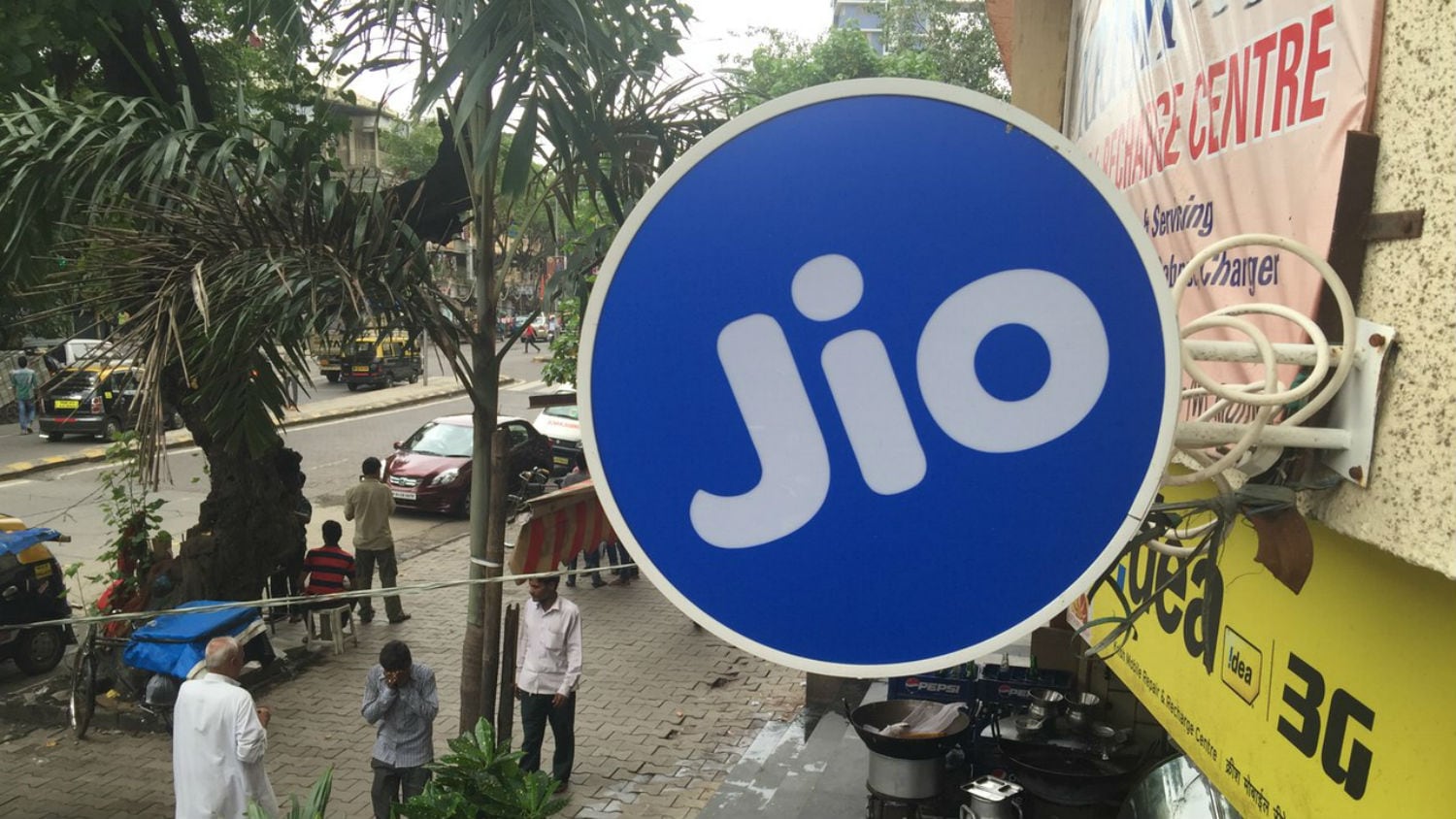 Reliance Jio Extends Its Free Services Till March 31, 2017; Launches JioMoney For Merchants