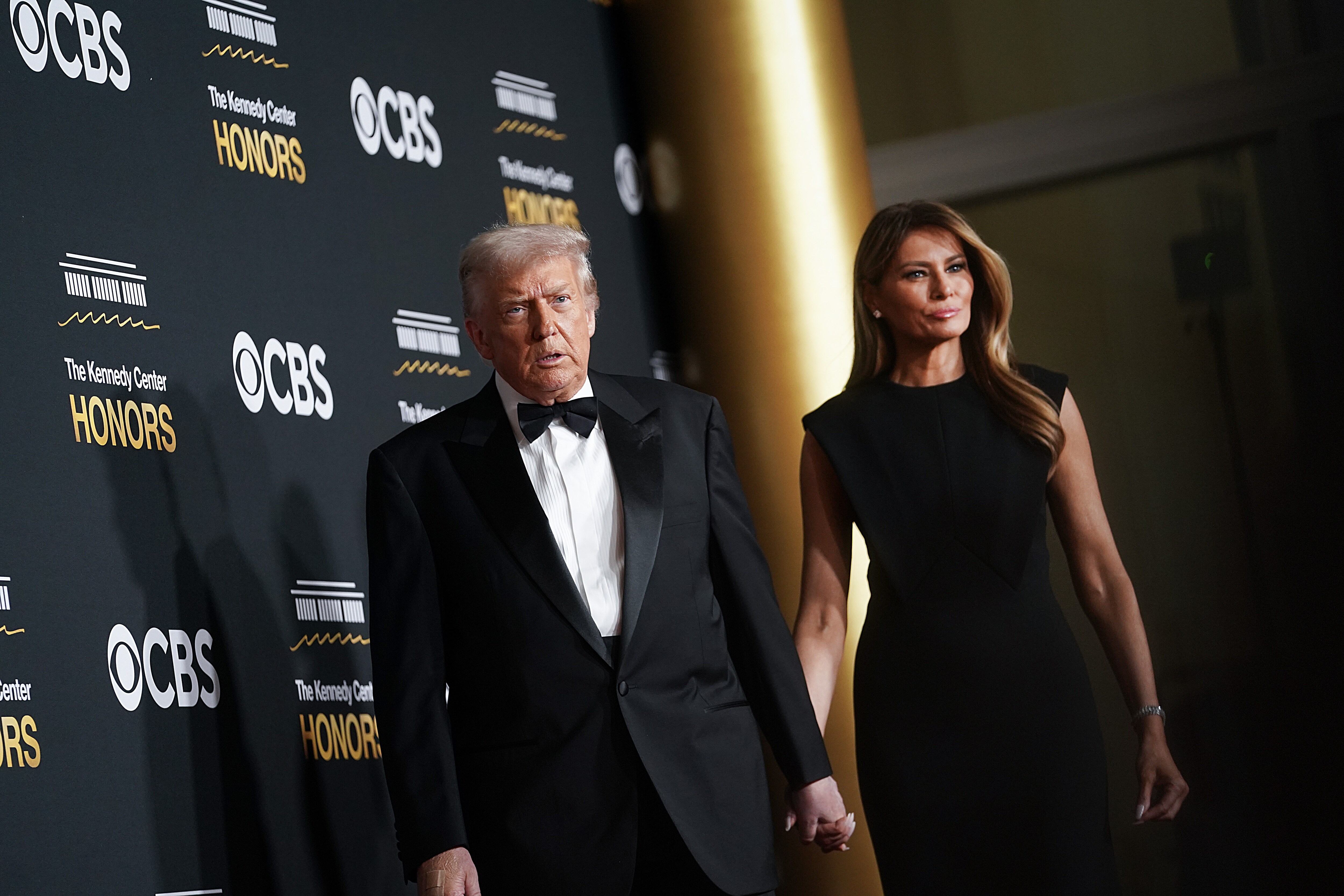 Trump Warns Netflix-Warner Deal May Pose Antitrust &lsquo;Problem&rsquo;