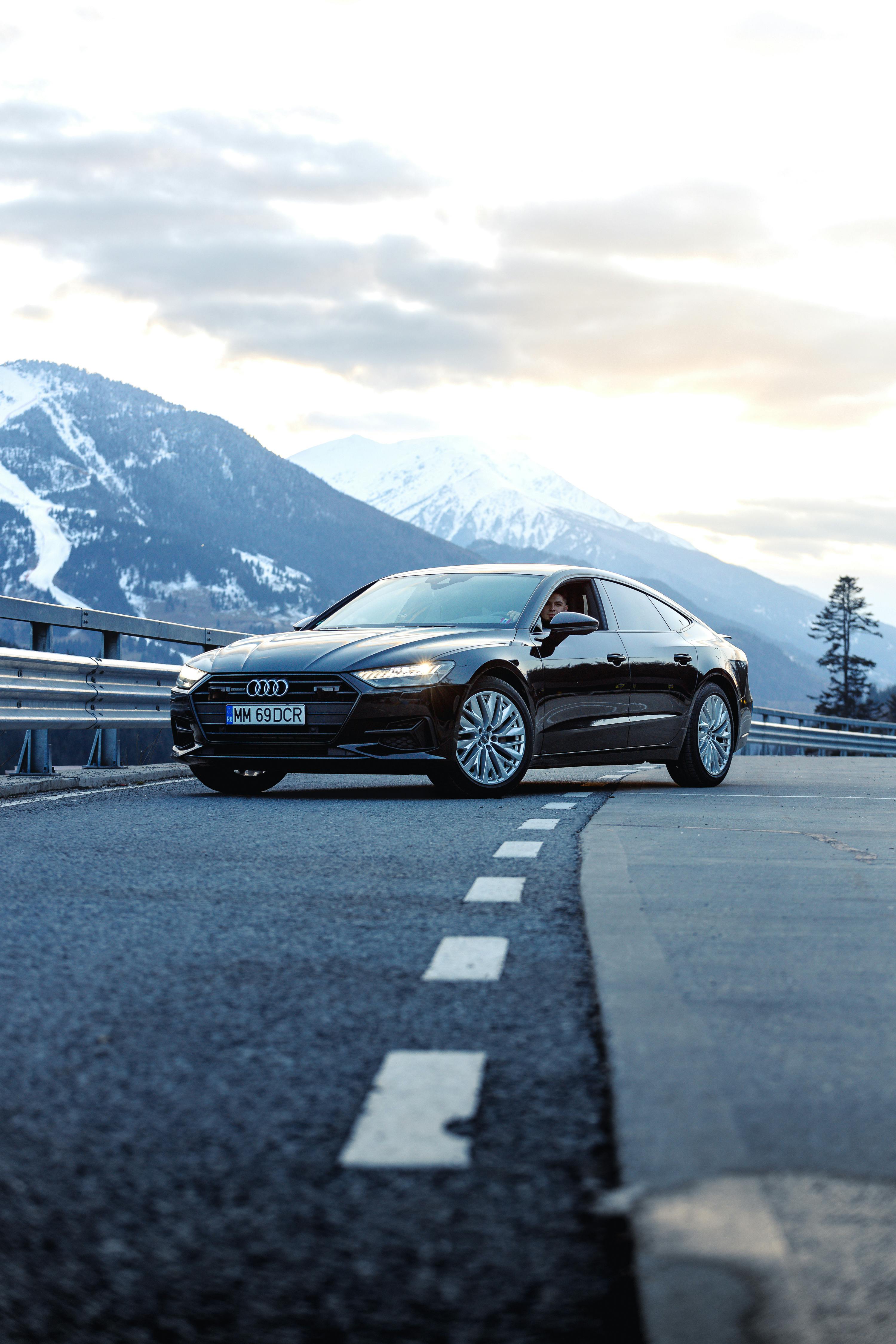 Driving In Fog? 6 Must-Know Safety Tips For Winter Road Trips