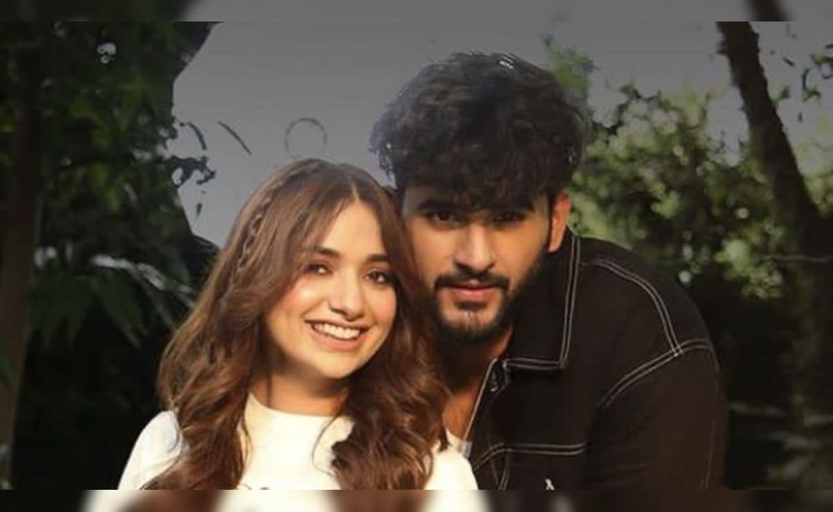 Abhishek Malhan Denies Engagement Rumors with Jiyaa Shankar, Cites Recurring Speculation