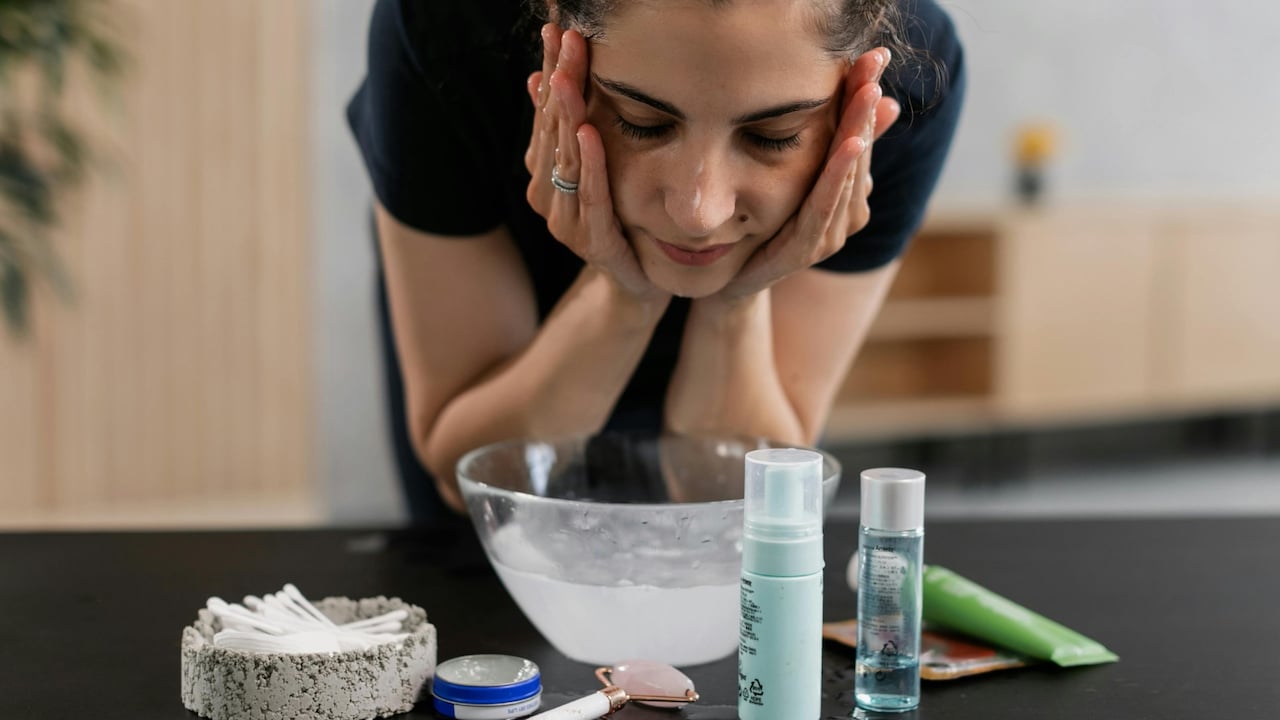 Top Face Washes For Oily Skin And Acne Control In 2026 Top Face Washes For Oily Skin And Acne Control In 2026