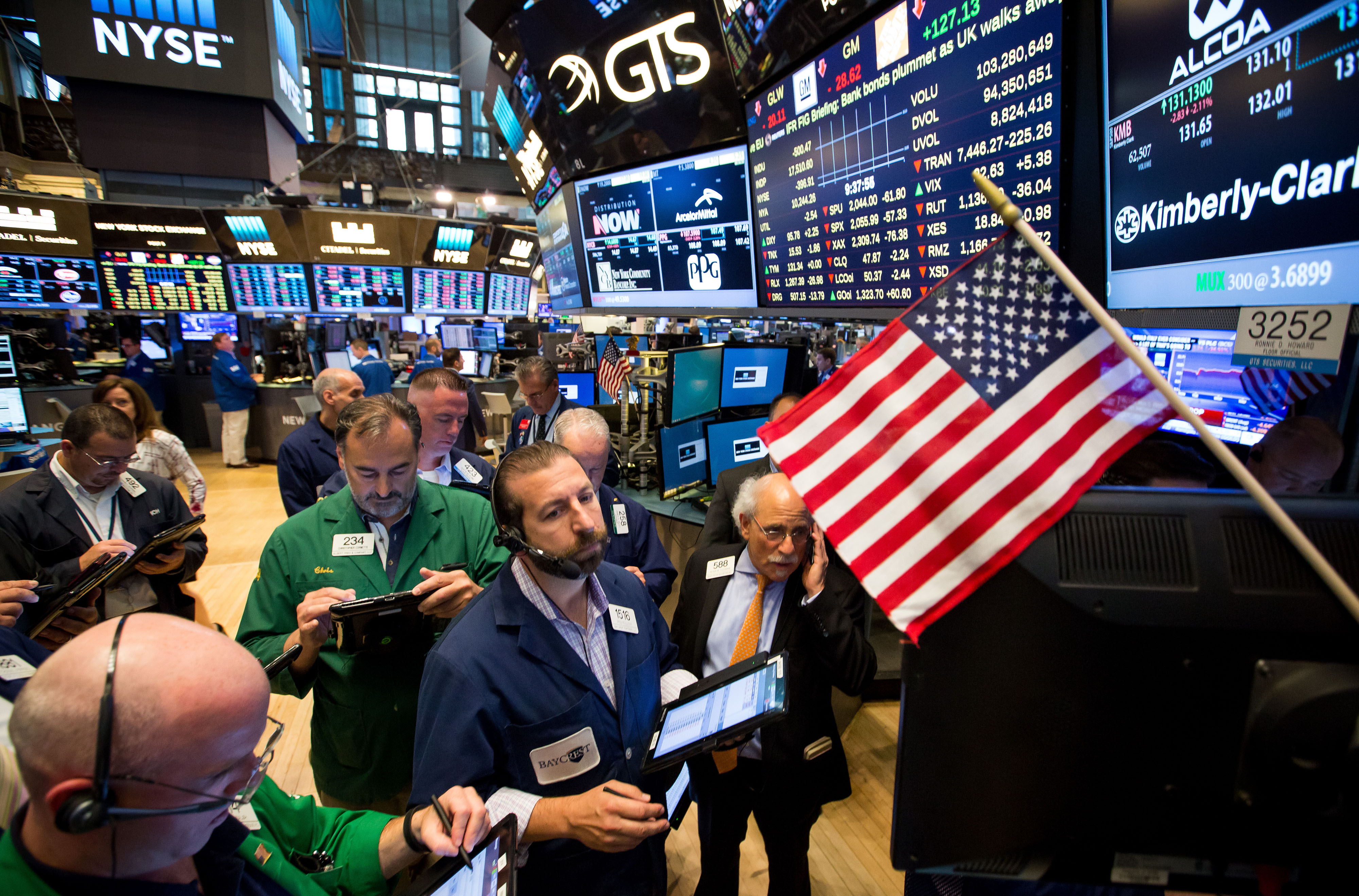 Sensex, Nifty End At 4-Month Lows As Investors Worry Over U.S. Election Outcome