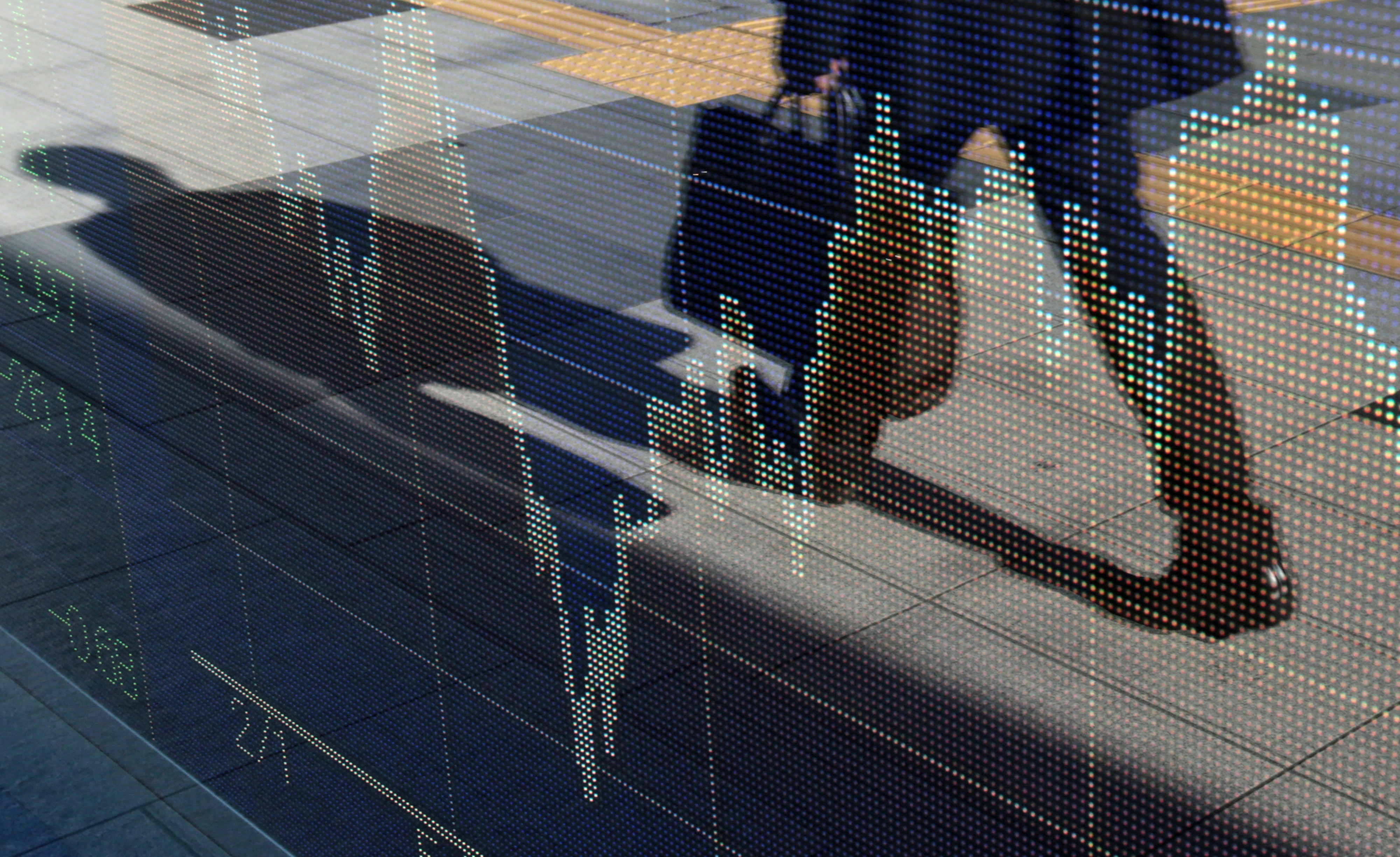 Sensex, Nifty Clock Third Weekly Gain On RBI’s Neutral Stance