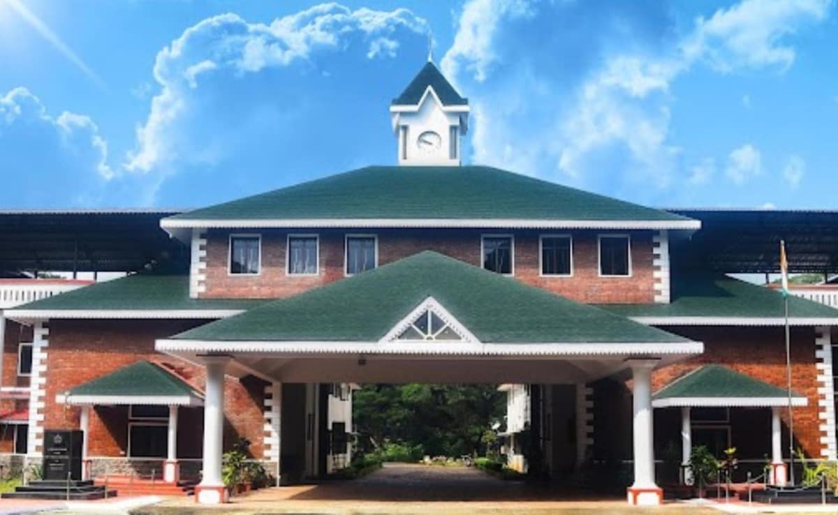 2 Sandalwood Trees Worth Lakhs Stolen From Kerala Police Academy