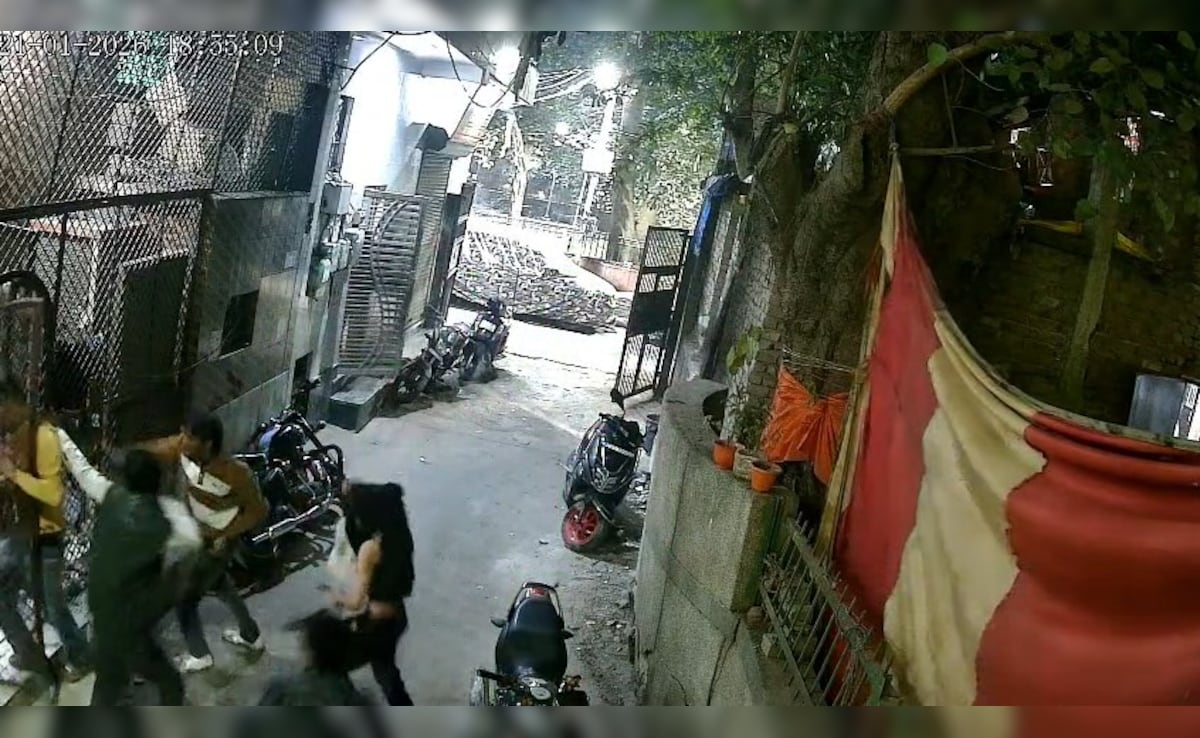 25-Year-Old Man Stabbed To Death In Delhi, Manhunt Underway