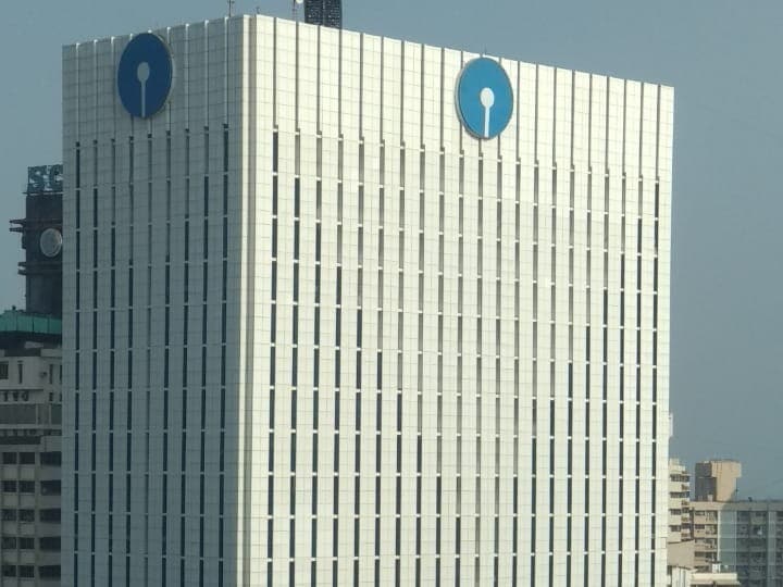 SBI To Hire 3,500 Officers In Next 5 Months To Drive Business Growth