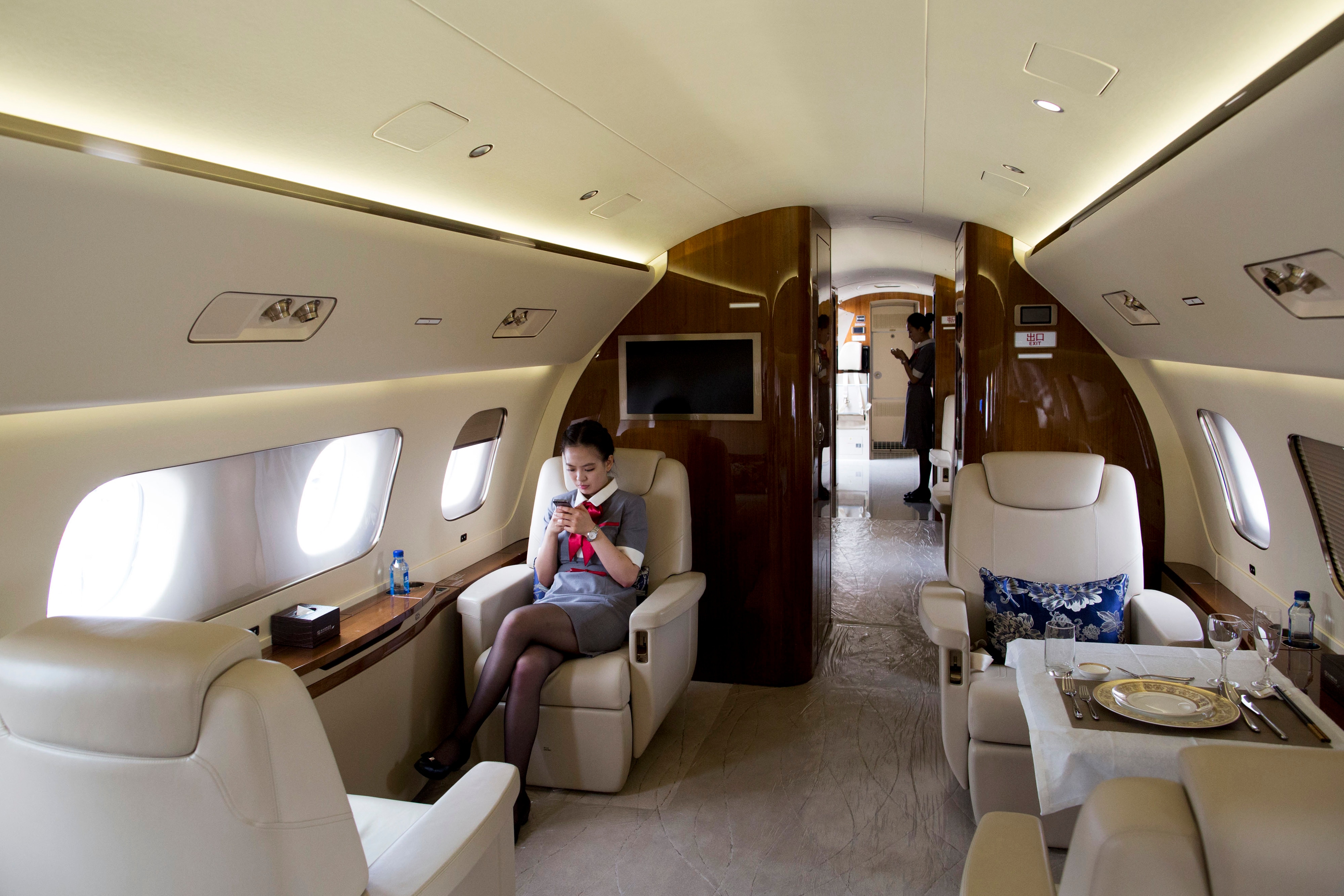 Airlines Say In-Flight WiFi And Voice Services Will Add To Costs