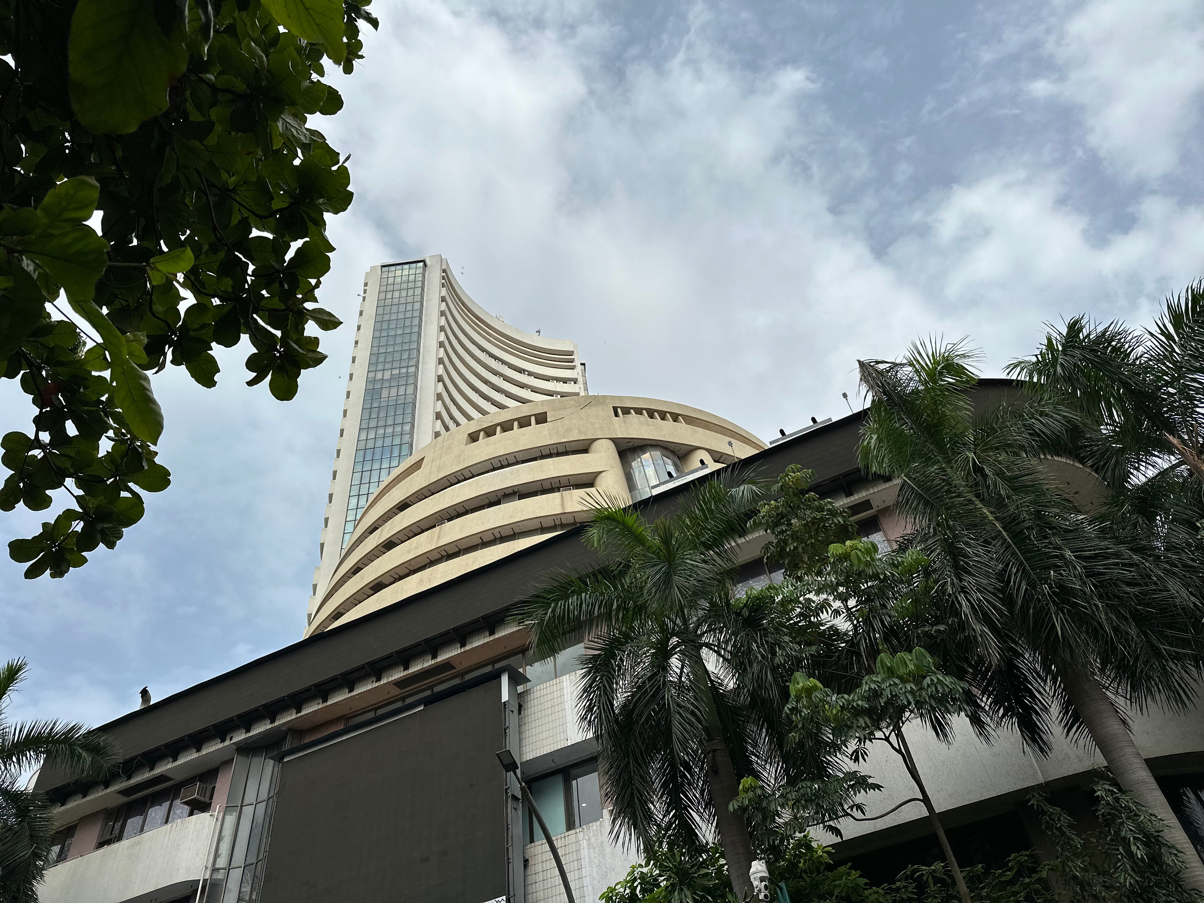 Stock Market Today: Sensex, Nifty End Lower; FPIs Remain Net Buyers 