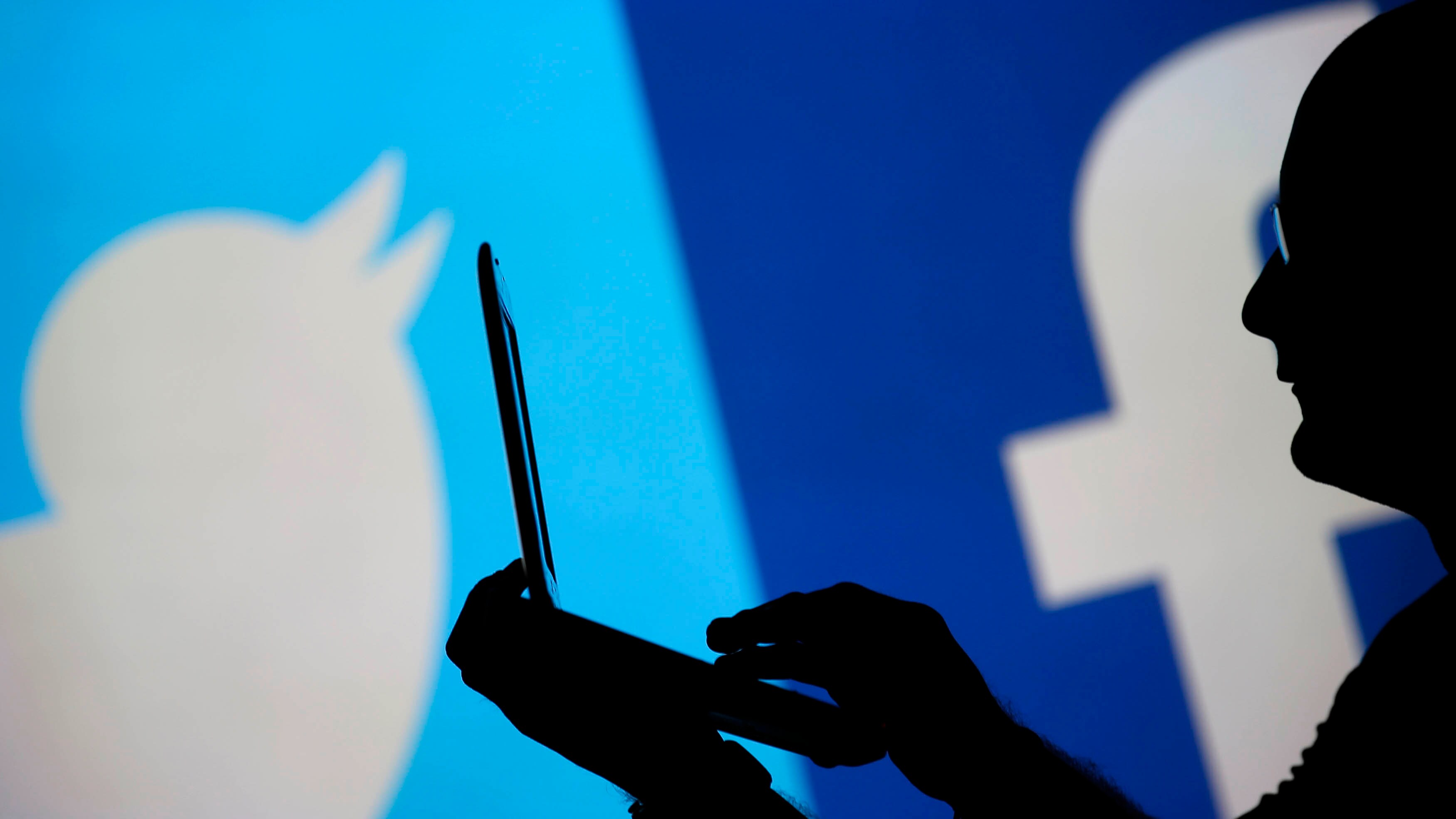 Twitter Hires Ex-Facebook CTO to  Revive Growth